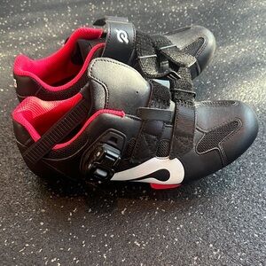 Peloton bike shoes size 38